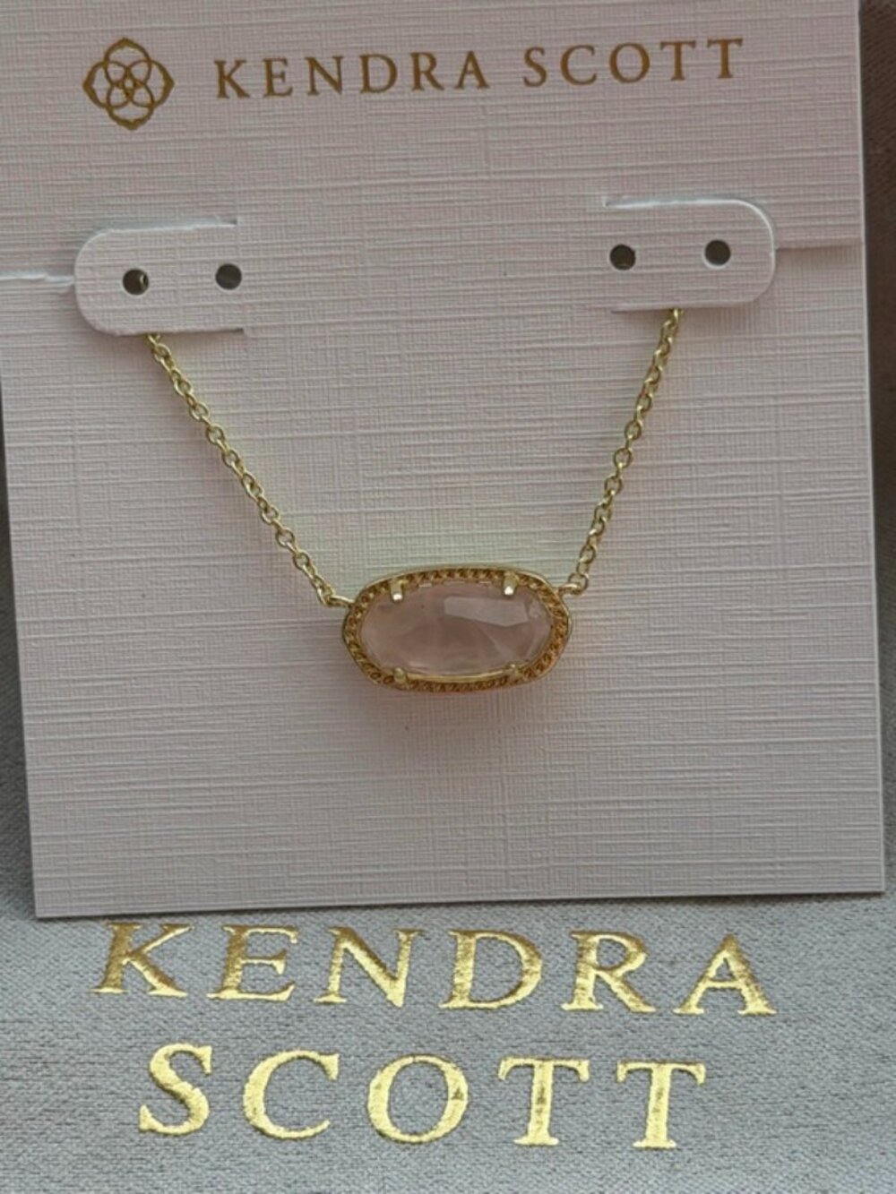Kendra Scott pendant necklace